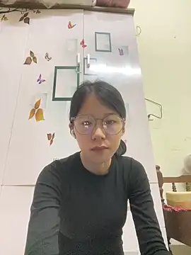 meomeo2k6 online show from 10/26/25, 07:14