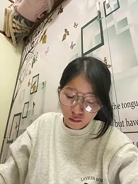 meomeo2k6 online show from 11/03/25, 02:07