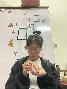 meomeo2k6 online show from 11/22/25, 01:54