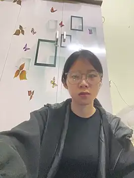 meomeo2k6 online show from 11/28/25, 01:58