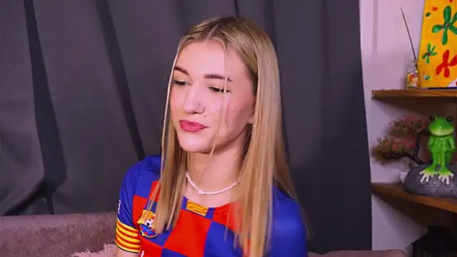 BeatrixGummer online show from 09/20/25, 08:32