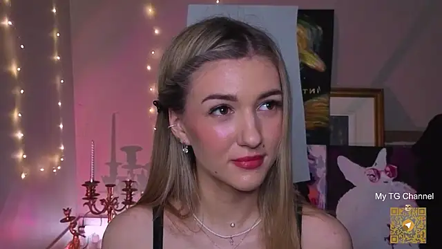 BeatrixGummer online show from 11/21/25, 08:18