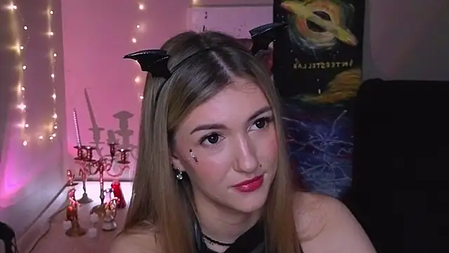 BeatrixGummer online show from 11/26/25, 08:21