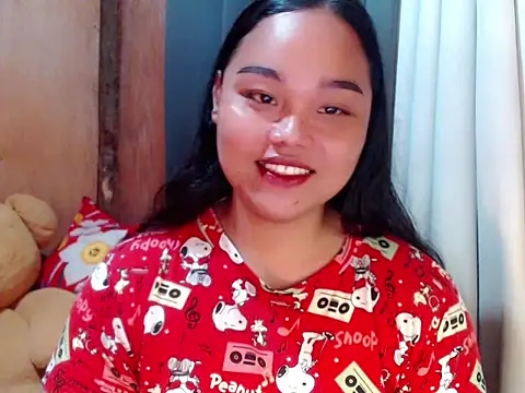  Lylia online show from 11/25/25, 10:21