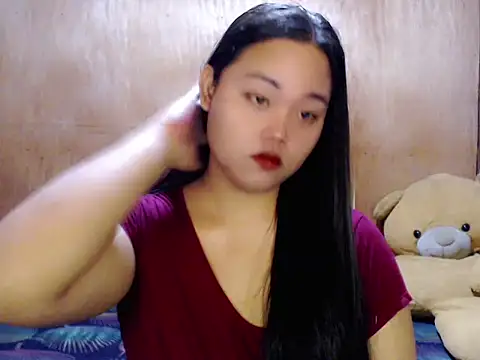  Lylia online show from 05/13/26, 11:44