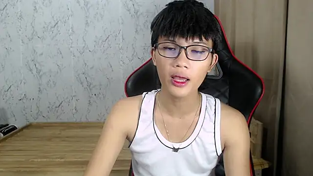 Snapshot of sweet_bonansa chatting on 09/14/25, 04:55 sweet bonansa online show from 09/14/25, 04:55