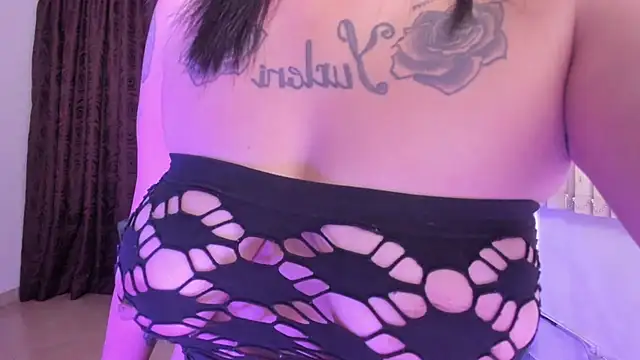 Dantzel  online show from 11/13/25, 07:46