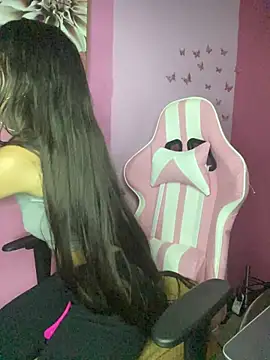 Snapshot of Alaska_euphoria chatting on 03/05/26, 09:33 Alaska euphoria online show from 03/05/26, 09:33