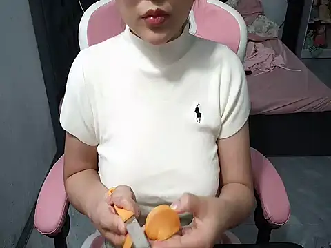 Ori-Yannie online show from 11/02/25, 06:05