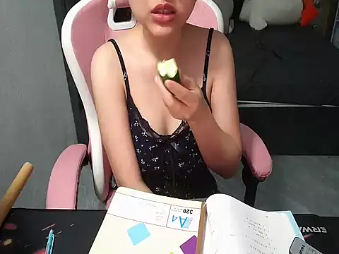 Snapshot of Ori-Yannie chatting on 02/05/26, 02:05 Ori-Yannie online show from 02/05/26, 02:05