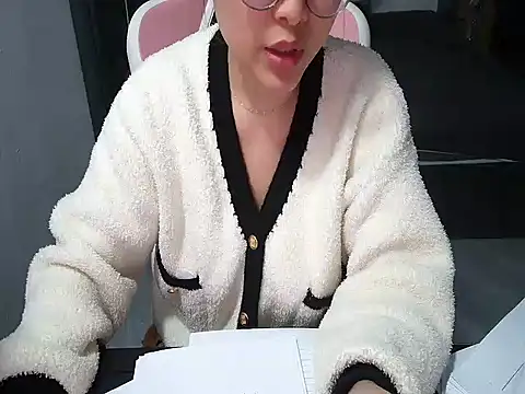 Snapshot of Ori-Yannie chatting on 02/14/26, 04:53 Ori-Yannie online show from 02/14/26, 04:53