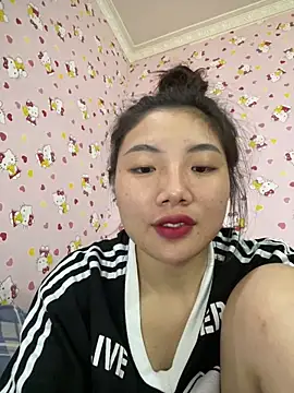 D2sweet online show from 11/17/25, 05:08