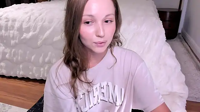 Snapshot of peach_vibes chatting on 10/06/25, 02:42 peach vibes online show from 10/06/25, 02:42