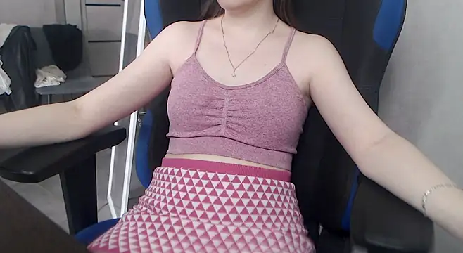 cute elfy  online show from 06/21/26, 01:24