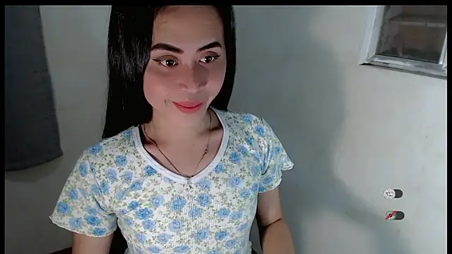 Snapshot of slutty_afina chatting on 01/10/26, 04:58 slutty afina online show from 01/10/26, 04:58