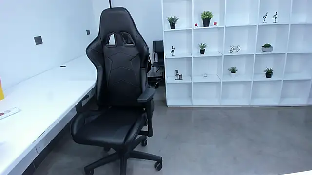 megan bigboobs  online show from 11/07/25, 11:10