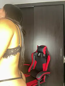 Snapshot of georgina_gg chatting on 06/30/26, 11:06 georgina gg online show from 06/30/26, 11:06