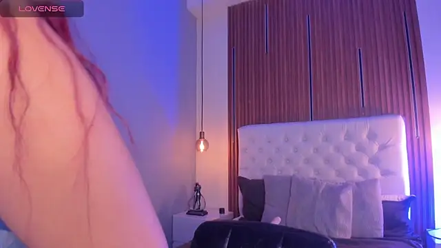 Miiaa jones online show from 05/07/26, 04:23