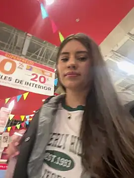 Snapshot of Isabella21_ chatting on 02/10/26, 12:48 Isabella21 online show from 02/10/26, 12:48