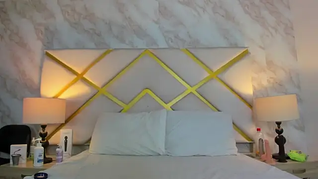 Snapshot of LorenBeiker- chatting on 01/13/26, 11:15 LorenBeiker- online show from 01/13/26, 11:15