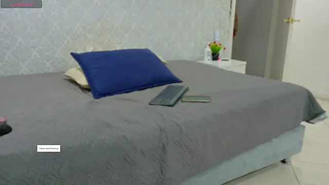 BeccaReedd online show from 10/30/25, 11:00