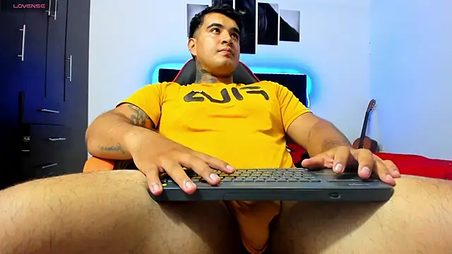 thiago  cp01 online show from 05/09/26, 03:45