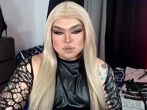 Snapshot of michellevixen922 chatting on 11/01/25, 03:30 michellevixen922 online show from 11/01/25, 03:30