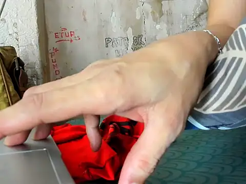 Snapshot of manilafoxts chatting on 01/15/26, 01:32 manilafoxts online show from 01/15/26, 01:32