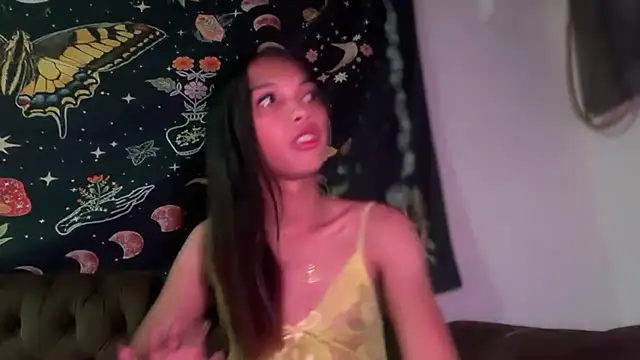 Snapshot of Simi_Ipit chatting on 01/09/26, 07:26 Simi Ipit online show from 01/09/26, 07:26