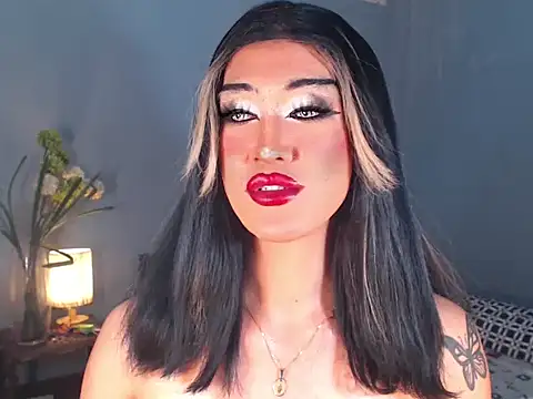 Snapshot of AleinaCroft chatting on 12/02/25, 03:23 AleinaCroft online show from 12/02/25, 03:23