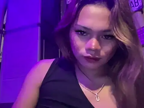 Snapshot of the_extinction_ofbeauty chatting on 03/08/26, 05:33 the extinction ofbeauty online show from 03/08/26, 05:33