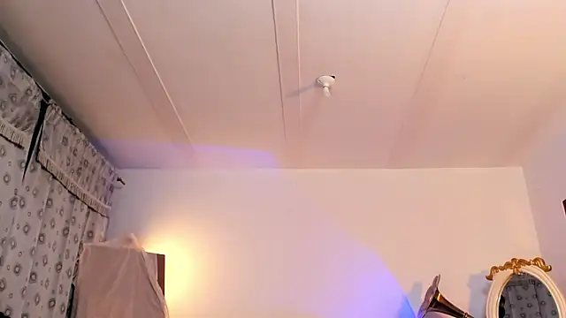 nonbinaryangel online show from 01/13/26, 11:21