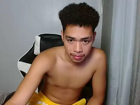 curlyasian njxx online show from 05/20/26, 11:44