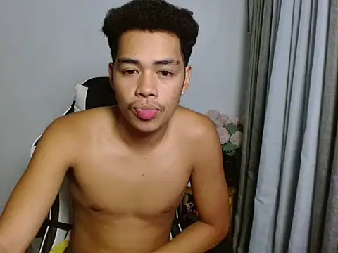 curlyasian njxx online show from 05/24/26, 04:28