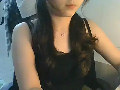 Snapshot of Linzly chatting on 09/23/25, 04:21 Linzly online show from 09/23/25, 04:21