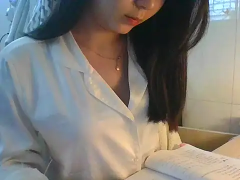 Snapshot of Linzly chatting on 01/07/26, 02:36 Linzly online show from 01/07/26, 02:36