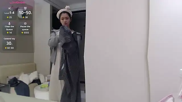 Snapshot of Mimi-cnbaby chatting on 11/12/25, 12:16 Mimi-cnbaby online show from 11/12/25, 12:16