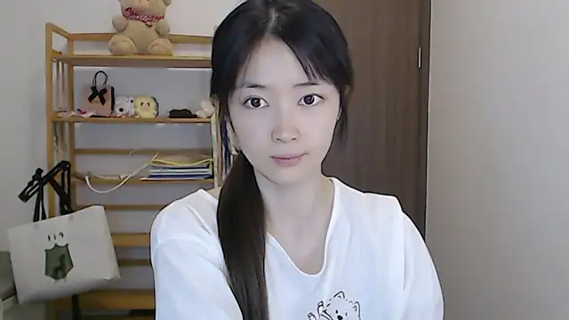Mimi-cnbaby online show from 05/04/26, 01:18