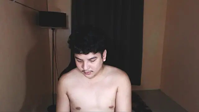 Snapshot of Prince_Killian chatting on 11/05/25, 05:35 Prince Killian online show from 11/05/25, 05:35