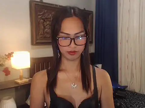 Nathalieheartt online show from 07/02/26, 02:33