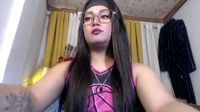 YourSweet-mich online show from 05/16/26, 02:49