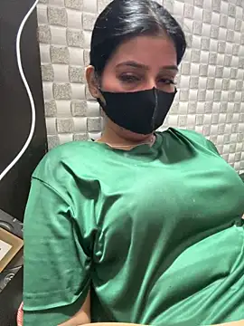 Hot Jaanvi  online show from 04/28/26, 03:50