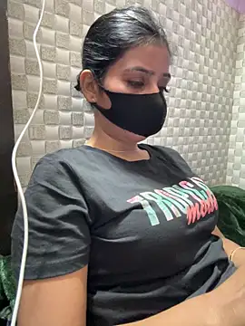 Hot Jaanvi  online show from 04/30/26, 04:24