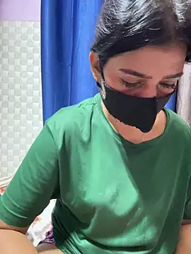 Snapshot of Hot_Jaanvi_ chatting on 05/17/26, 03:37 Hot Jaanvi online show from 05/17/26, 03:37
