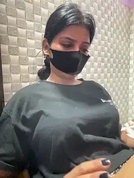 Snapshot of Hot_Jaanvi_ chatting on 05/19/26, 04:24 Hot Jaanvi online show from 05/19/26, 04:24