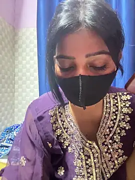 Snapshot of Hot_Jaanvi_ chatting on 05/20/26, 04:35 Hot Jaanvi online show from 05/20/26, 04:35