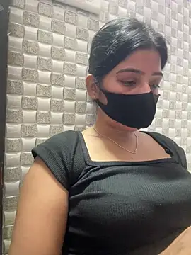 Snapshot of Hot_Jaanvi_ chatting on 06/14/26, 04:47 Hot Jaanvi online show from 06/14/26, 04:47