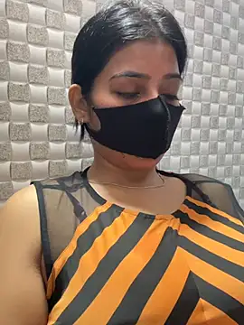 Snapshot of Hot_Jaanvi_ chatting on 07/13/26, 04:15 Hot Jaanvi online show from 07/13/26, 04:15