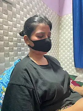 Snapshot of Hot_Jaanvi_ chatting on 07/19/26, 03:27 Hot Jaanvi online show from 07/19/26, 03:27