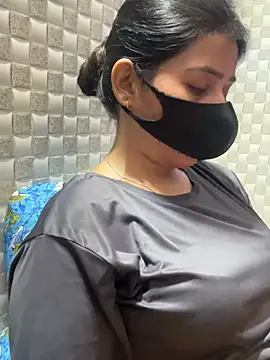 Snapshot of Hot_Jaanvi_ chatting on 07/21/26, 04:09 Hot Jaanvi online show from 07/21/26, 04:09